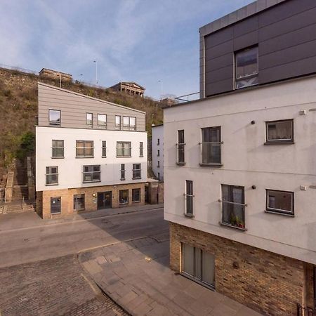 Joivy Old Town Apartment With Parking Close To Royal Mile Единбург Екстериор снимка