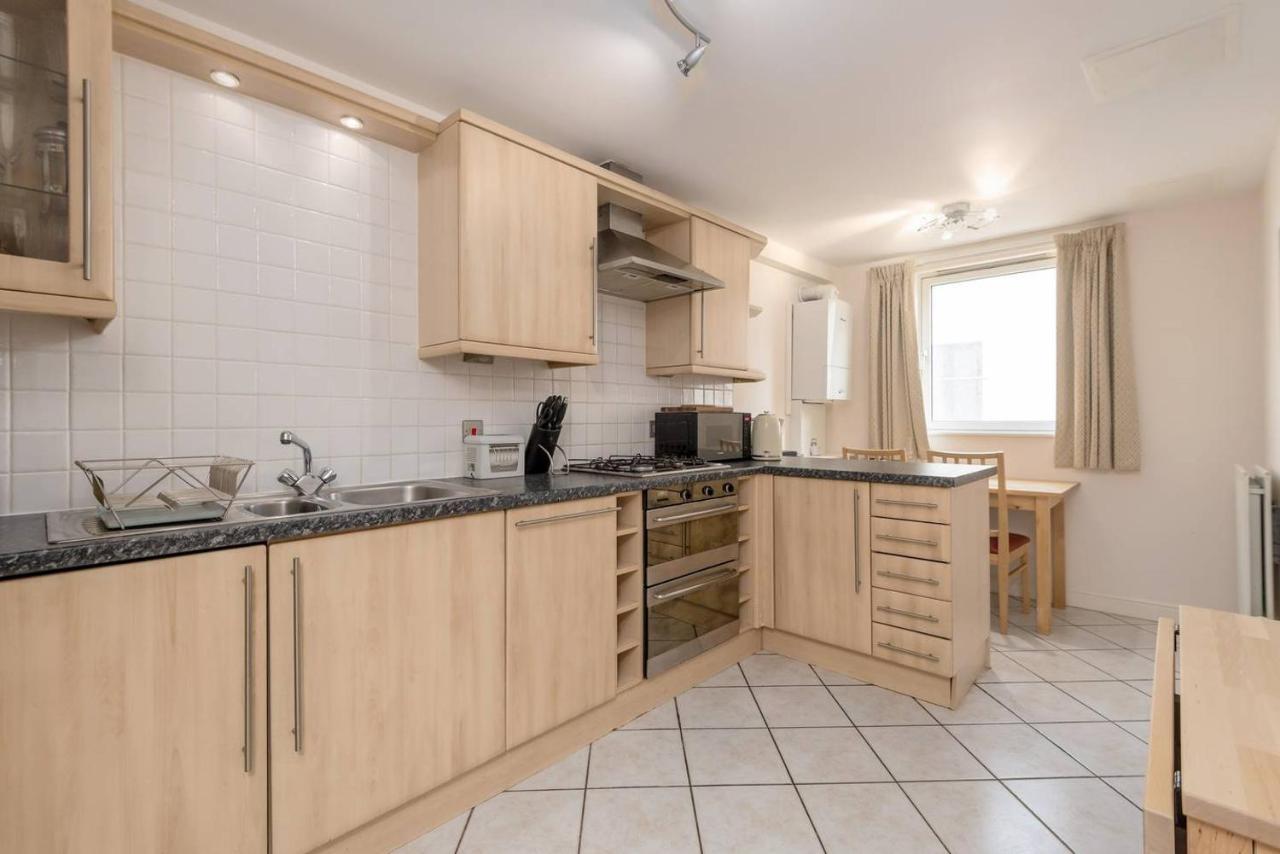 Joivy Old Town Apartment With Parking Close To Royal Mile Единбург Екстериор снимка